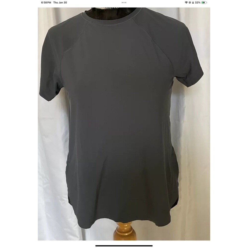 Athleta Womans XXS Gray Workout Short Sleeve Top/Blouse